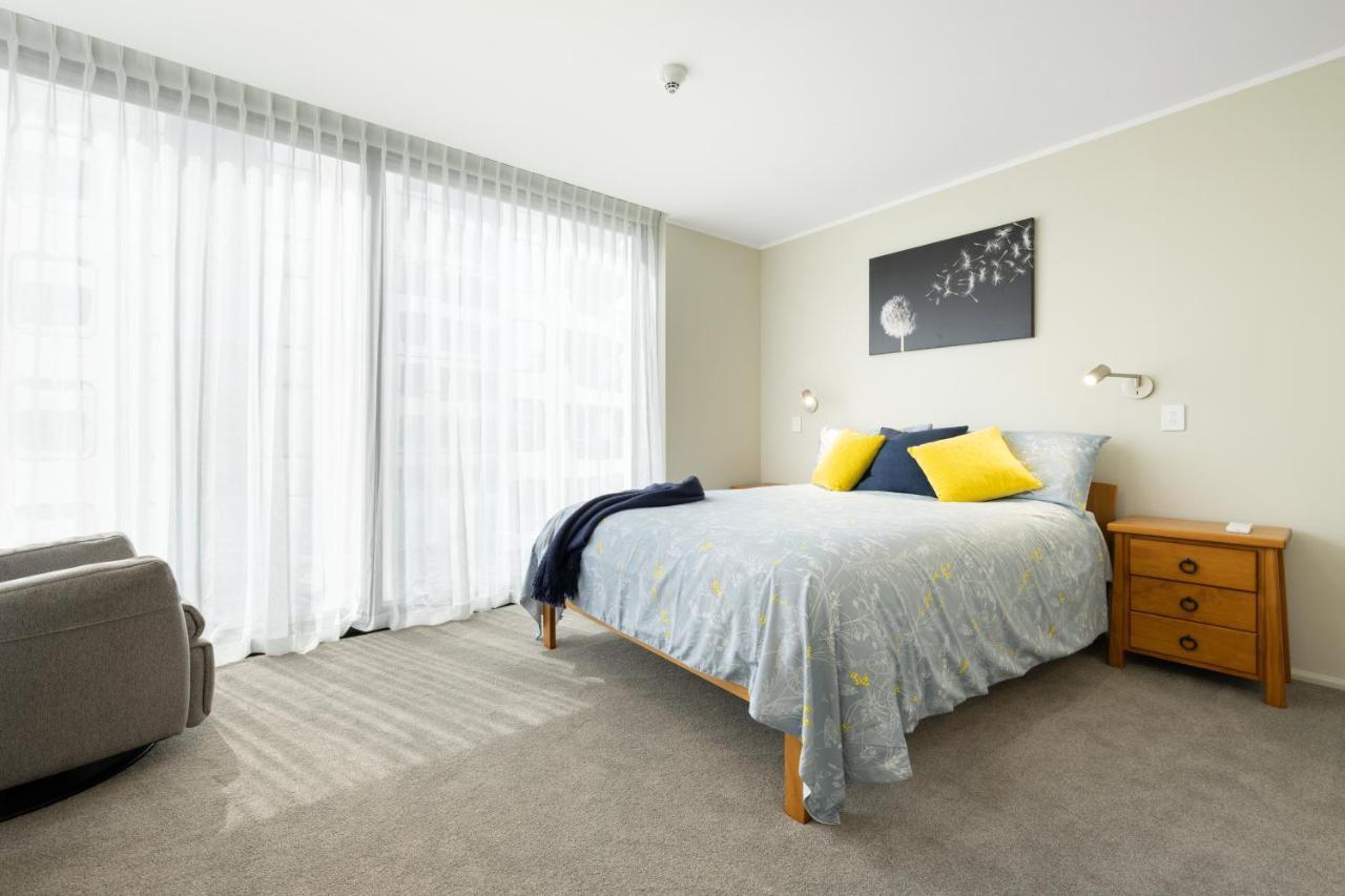 Spacious Oceanside Oasis Mount Maunganui Exteriör bild