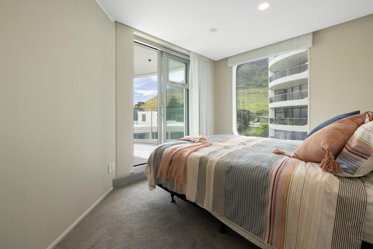 Spacious Oceanside Oasis Mount Maunganui Exteriör bild